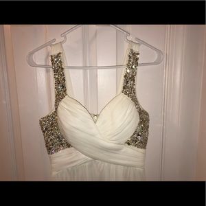 Elegant juniors maxi dress